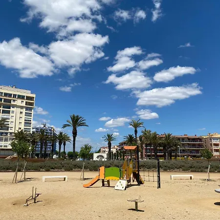 דירה Gloria Crespo Primera Linea De Mar, Karina אמפוריבראבה